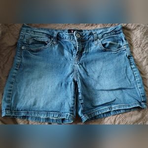 Guess Jean shorts women's 29 waist